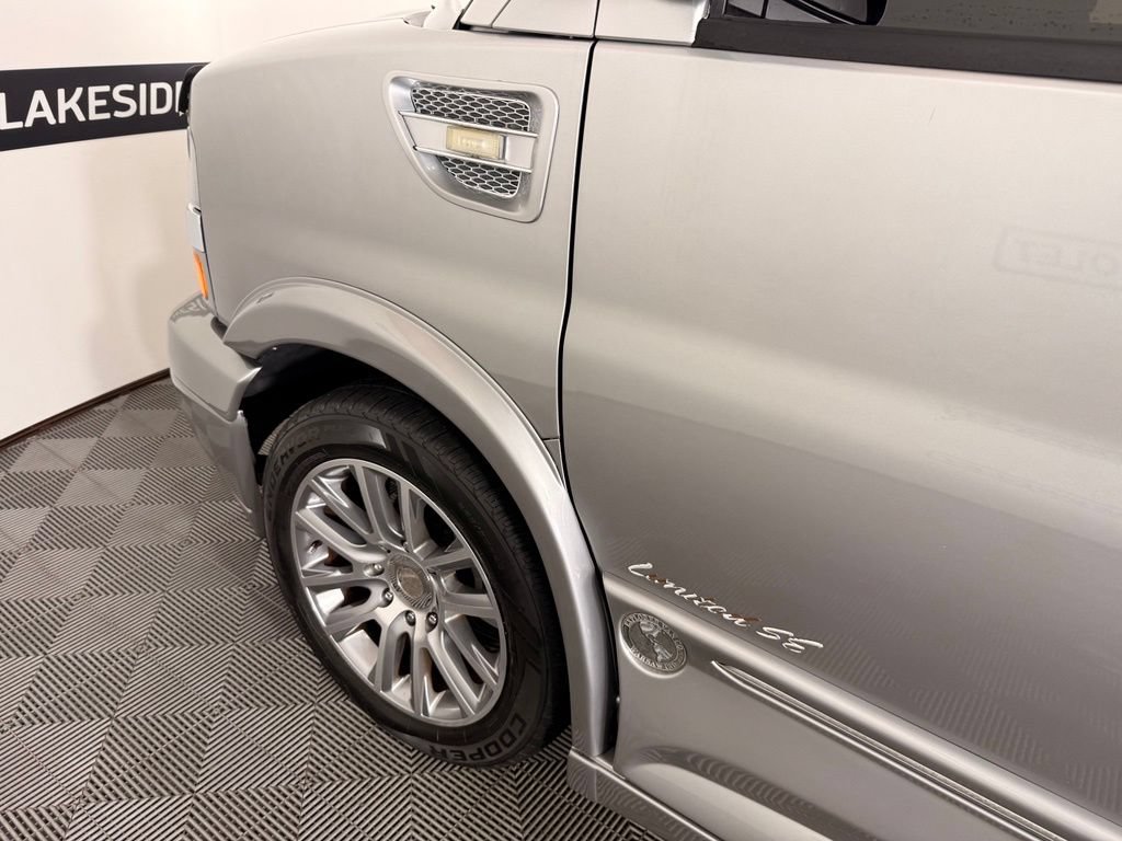 Used 2021 Chevrolet Express 2500 LS w/ Enhanced Convenience Package RWD image 10