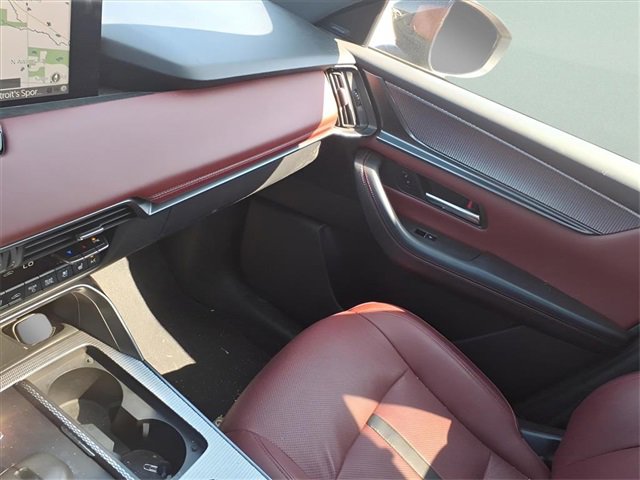 Used 2025 MAZDA CX-70 Plug-In Hybrid w/ Premium Plus image 22