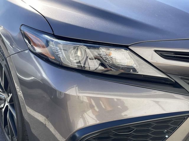 Used 2024 Toyota Camry SE FWD image 2