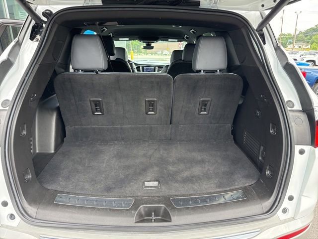 Used 2024 Buick Enclave Premium AWD/4WD image 27