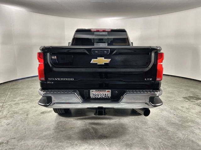 Used 2024 Chevrolet Silverado 2500 LTZ w/ LTZ Plus Package image 7