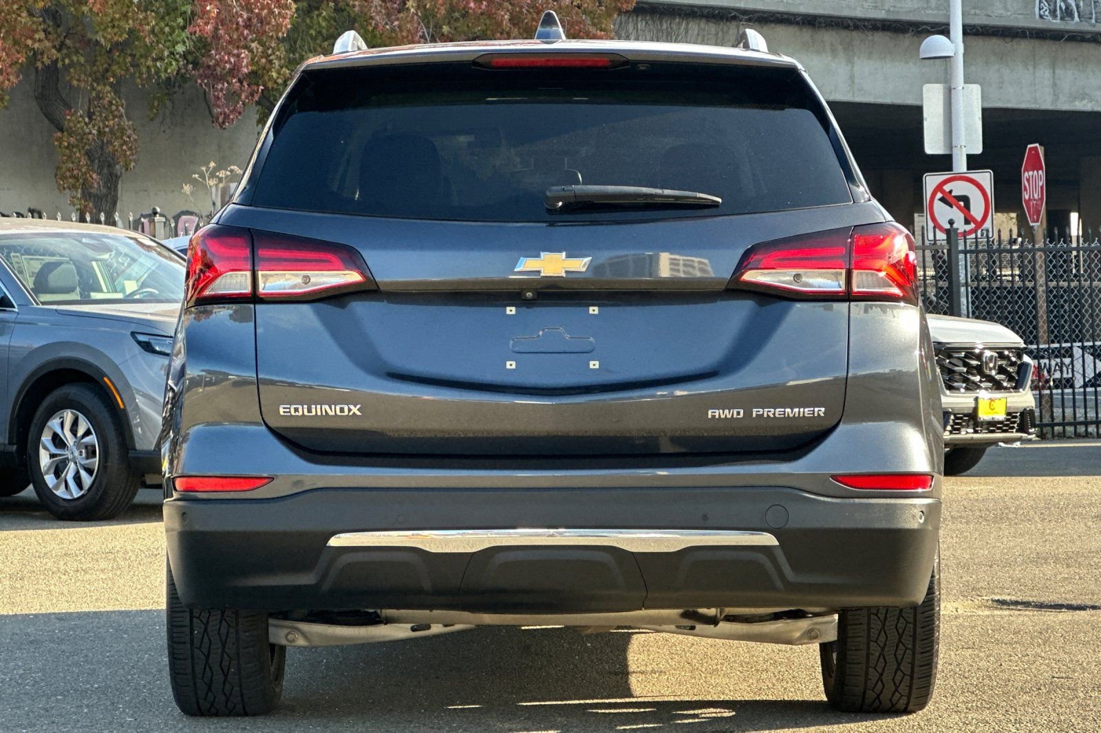 Used 2022 Chevrolet Equinox Premier image 5