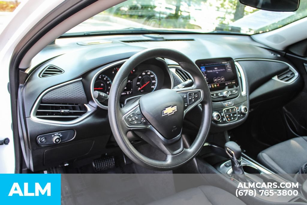 Used 2024 Chevrolet Malibu LT FWD image 30