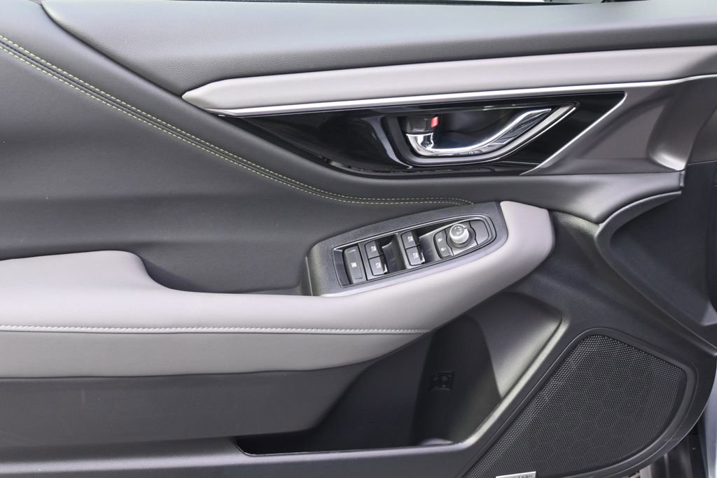 Certified 2025 Subaru Outback Onyx Edition image 22