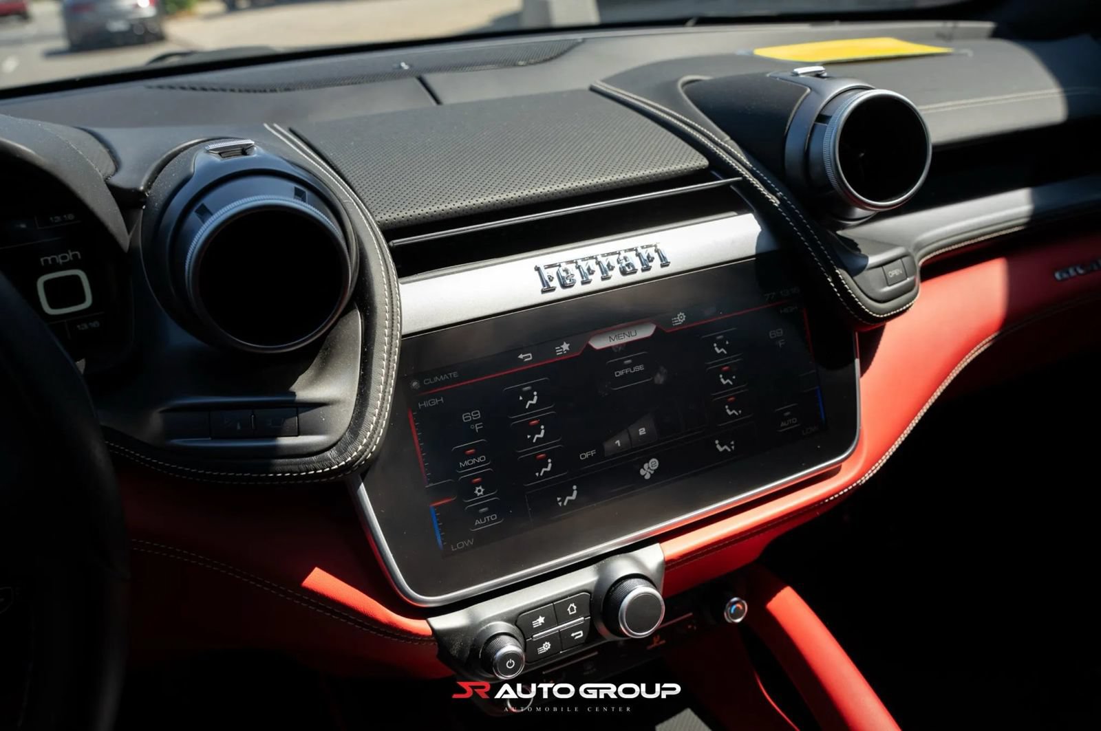 Used 2019 Ferrari GTC4Lusso T RWD image 16