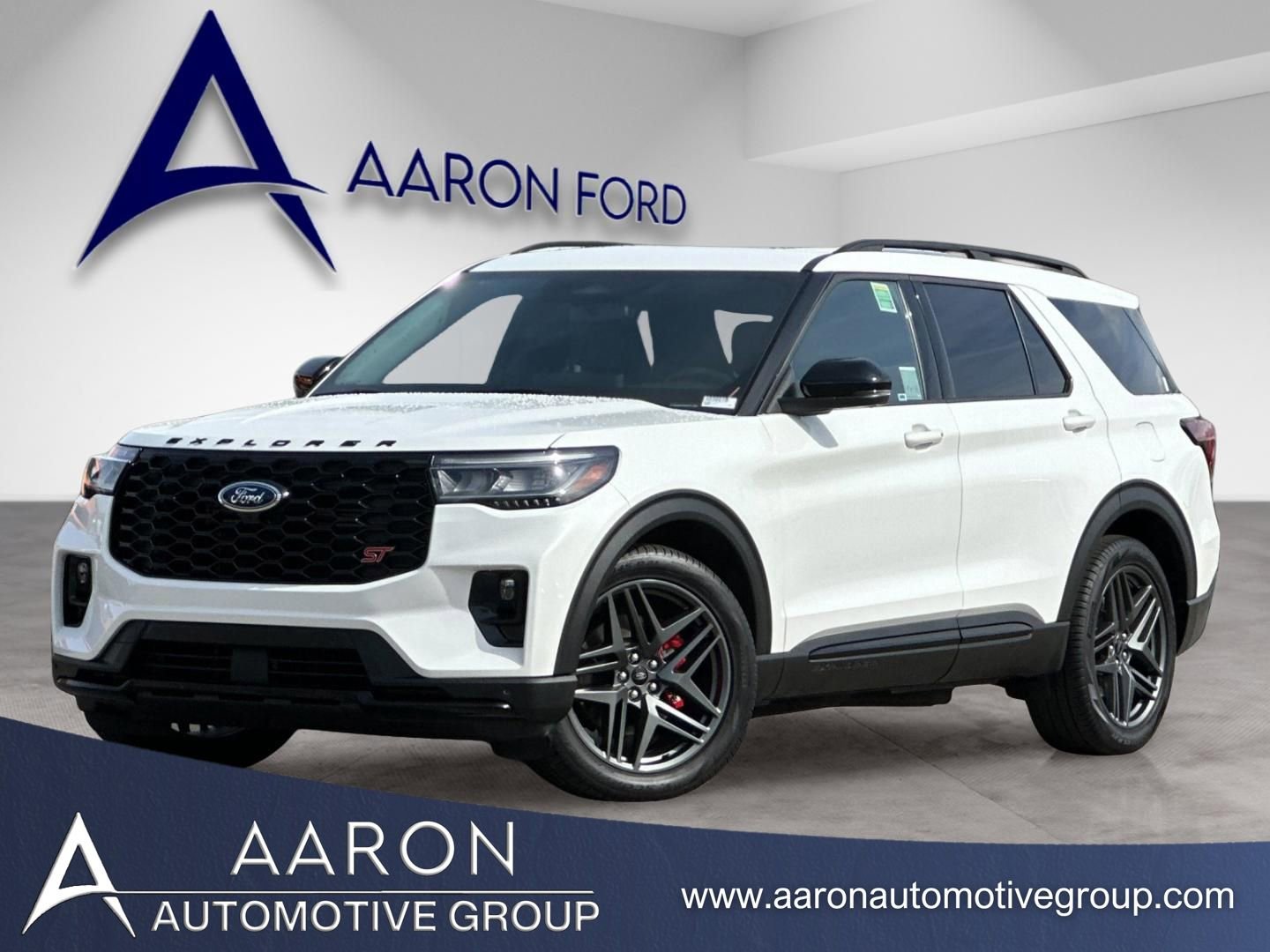 Used 2025 Ford Explorer ST AWD/4WD image 1