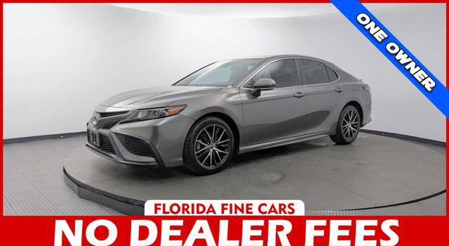 Used 2022 Toyota Camry SE