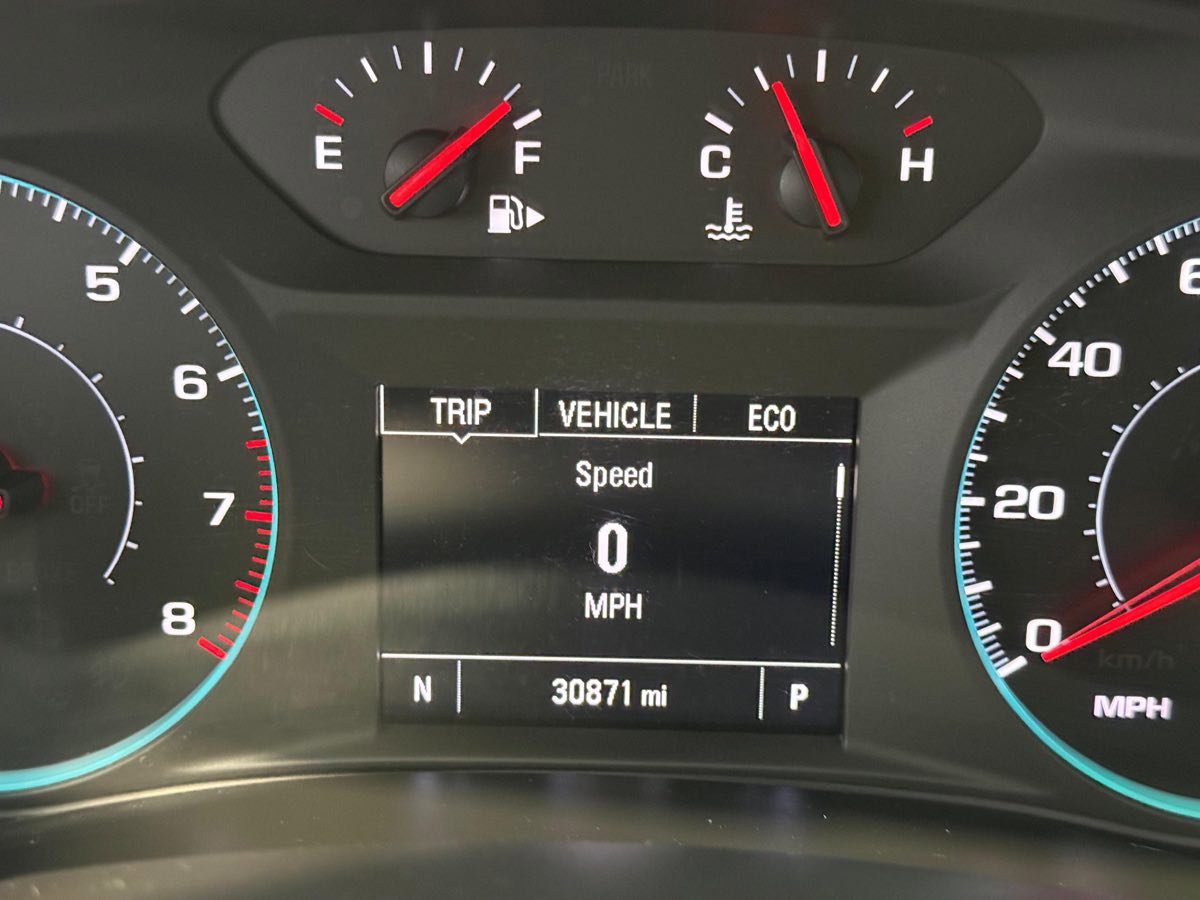 Used 2025 Chevrolet Malibu LT FWD image 12
