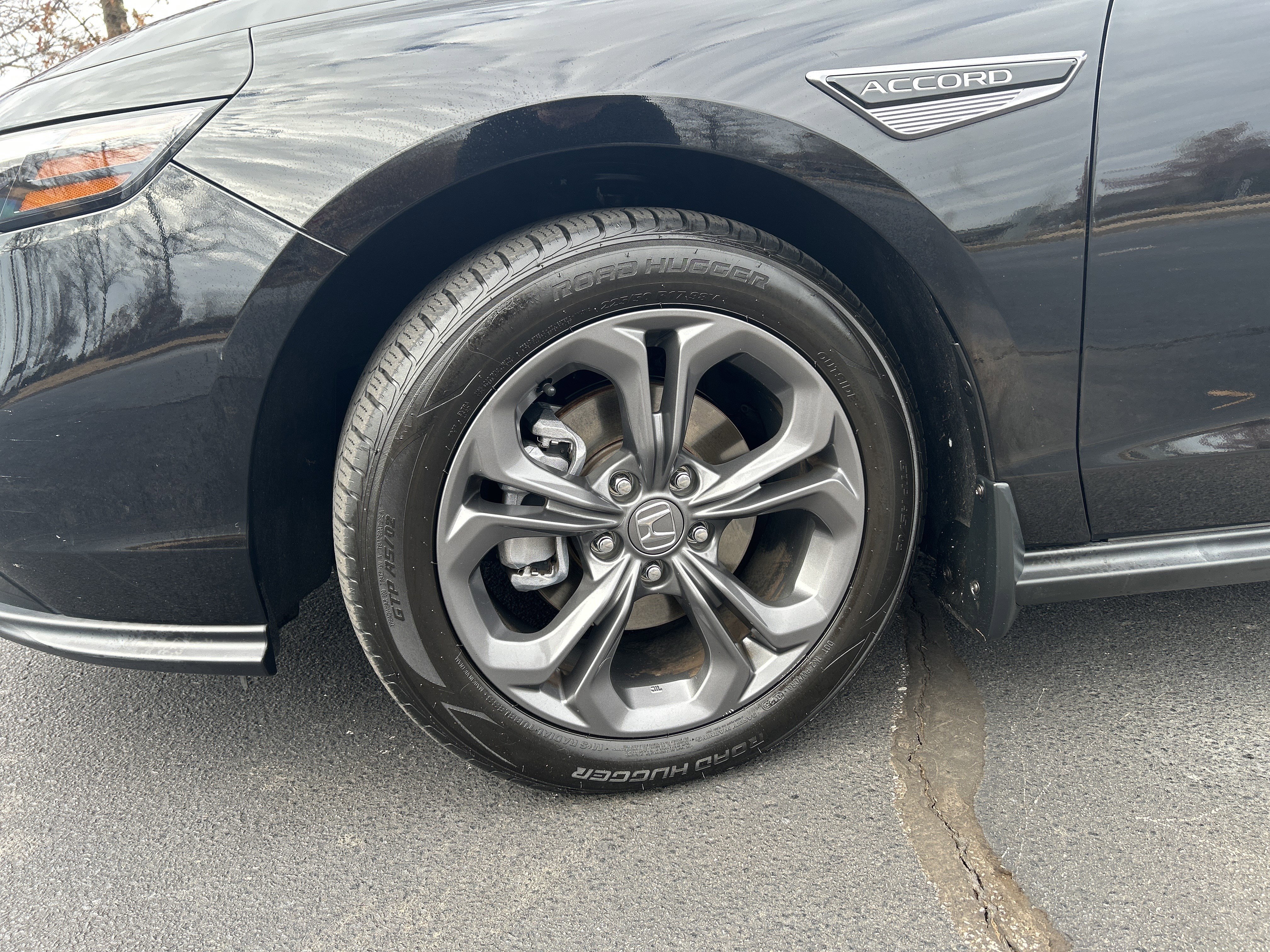 Used 2023 Honda Accord EX image 32