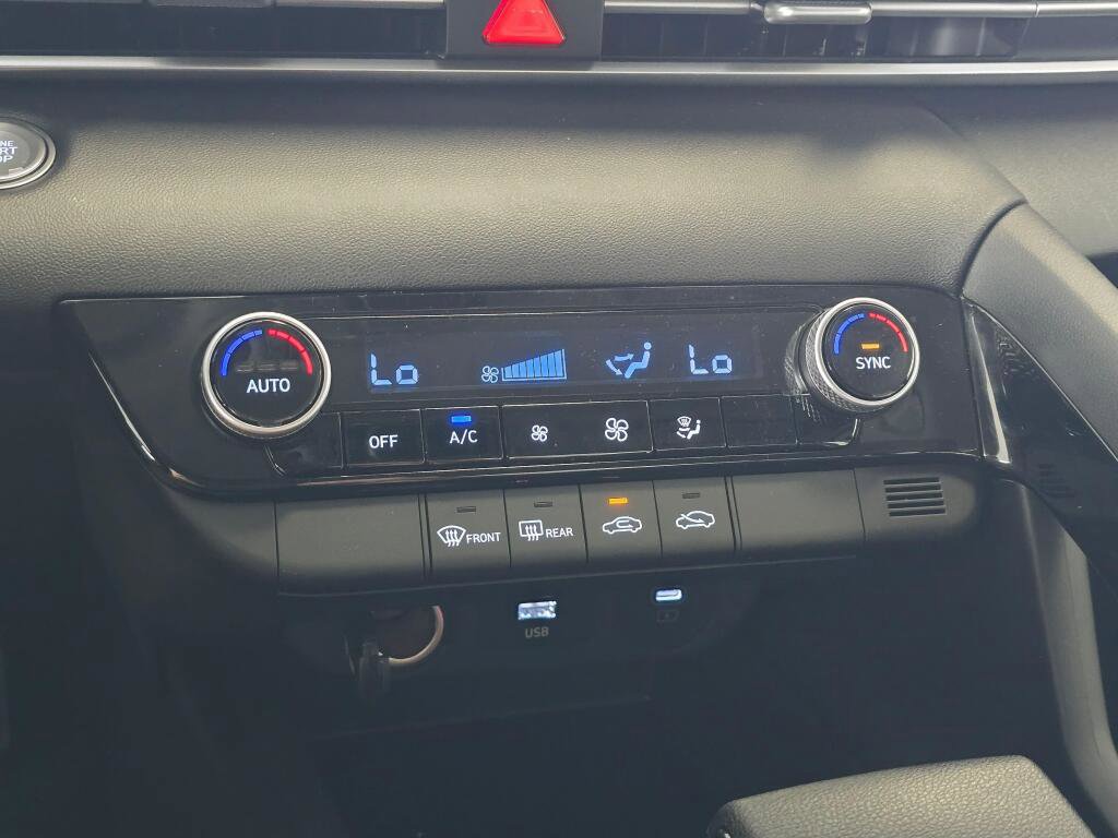 New 2026 Hyundai Elantra Hybrid FWD image 27