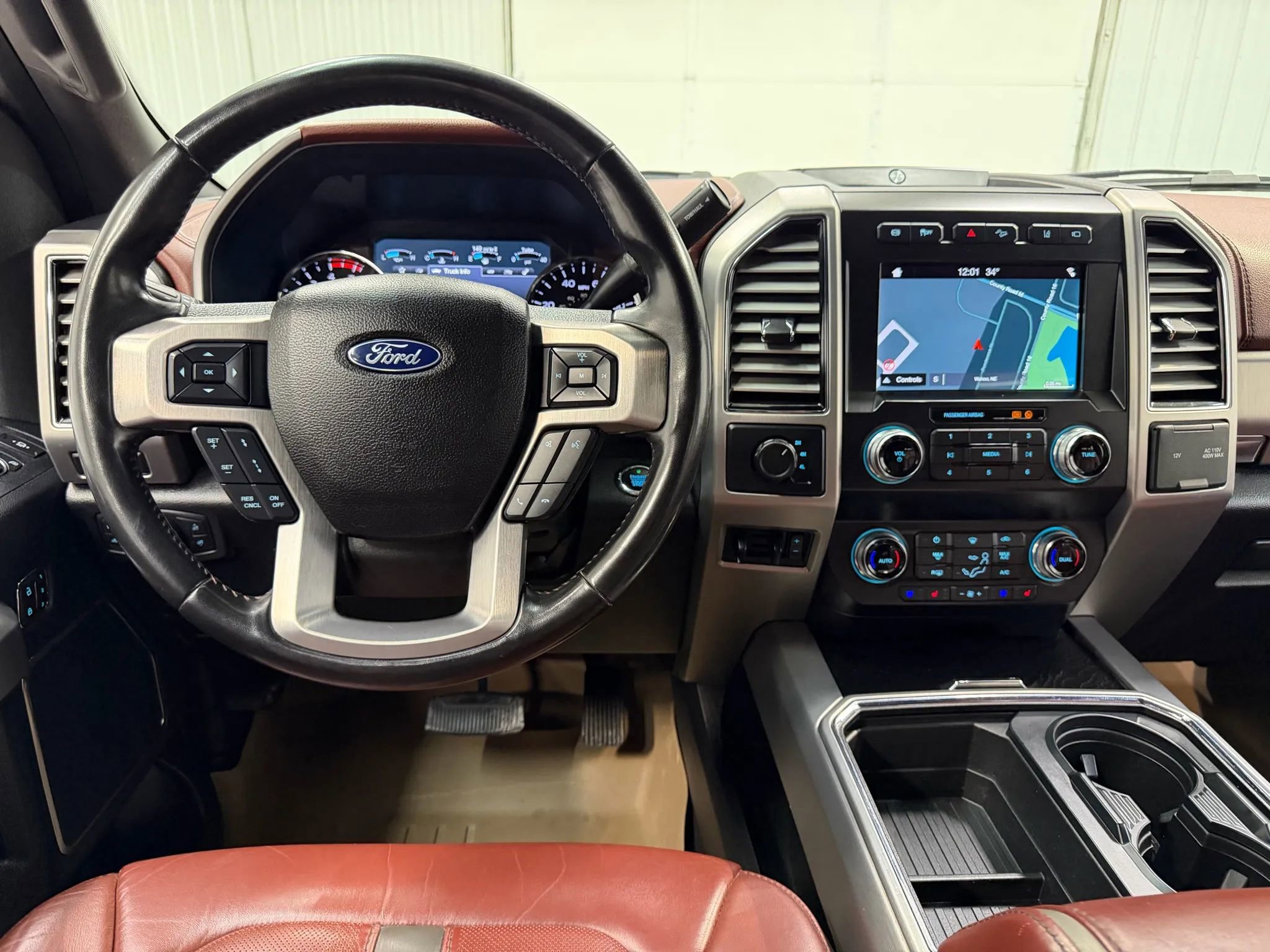 Used 2019 Ford F450 Platinum w/ Platinum Ultimate Package AWD/4WD image 19