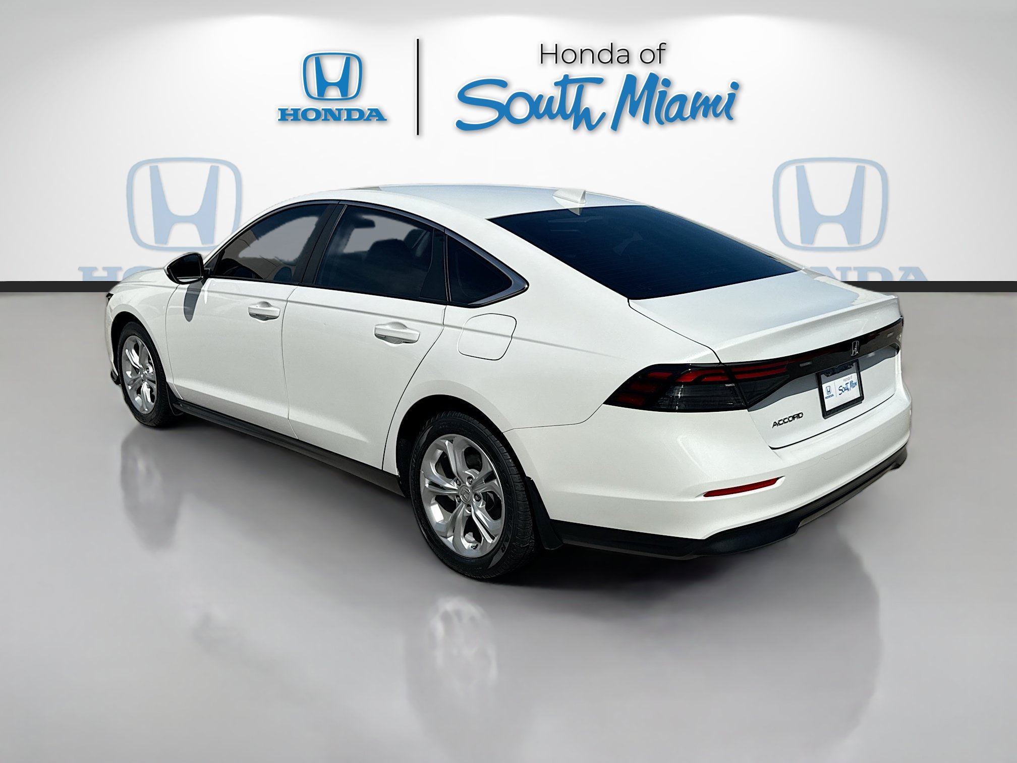 Certified 2024 Honda Accord LX image 5