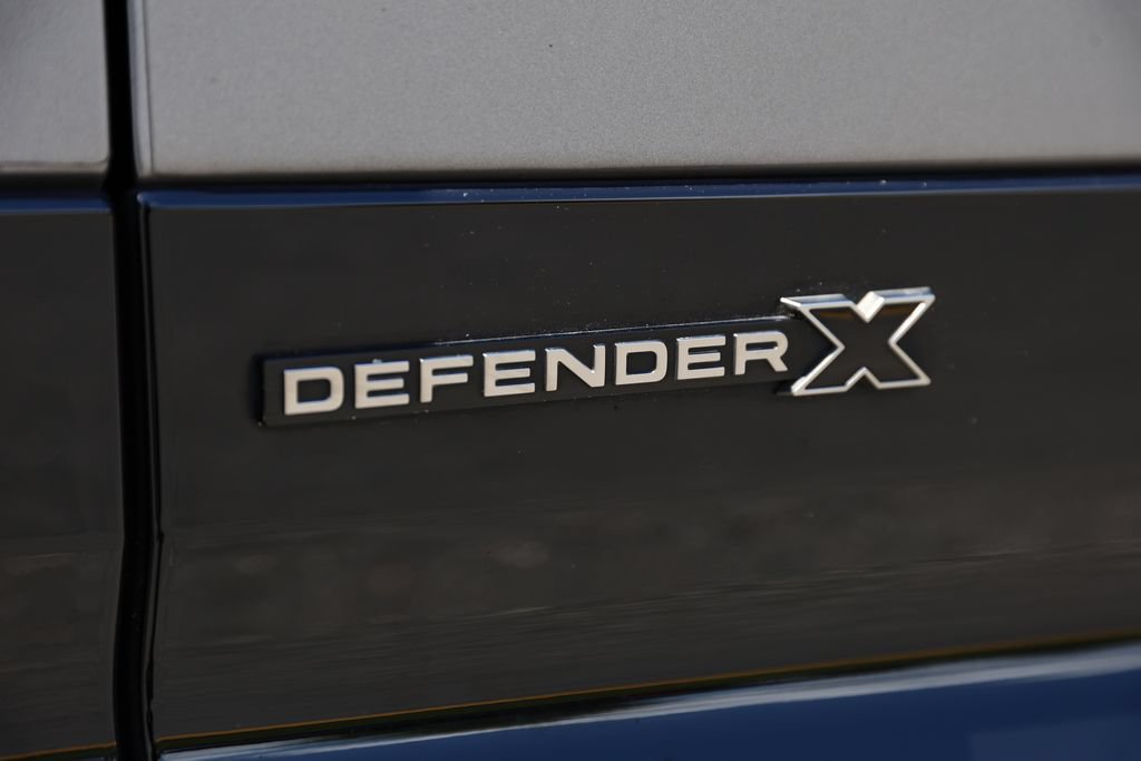 Certified 2022 Land Rover Defender 110 X AWD/4WD image 7
