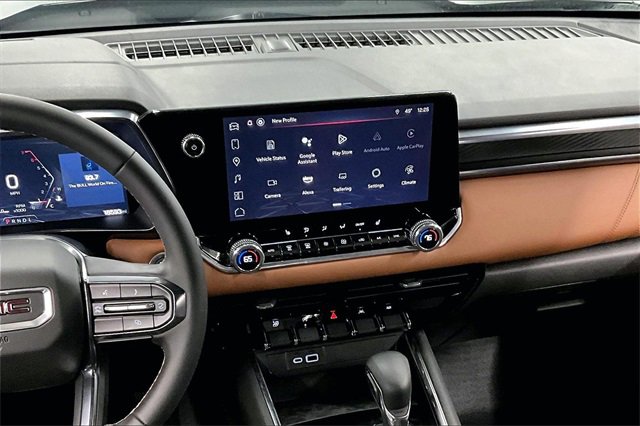 Used 2024 GMC Canyon AT4 w/ Canyon Safety Plus Package image 6