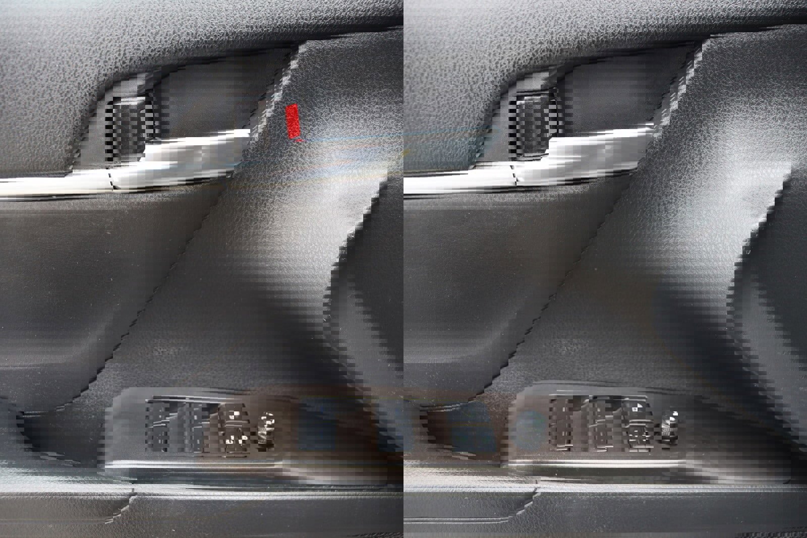 Used 2022 Toyota Camry SE image 24