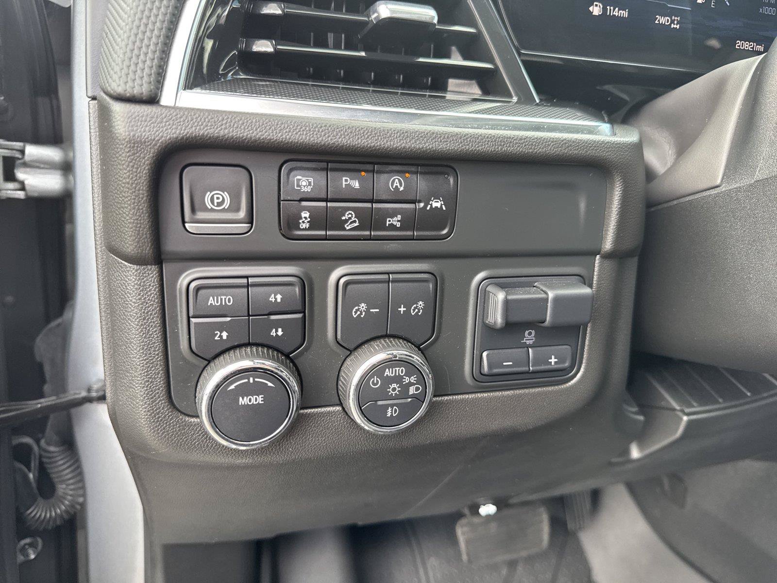 Used 2025 Chevrolet Tahoe RST w/ Comfort Package AWD/4WD image 20