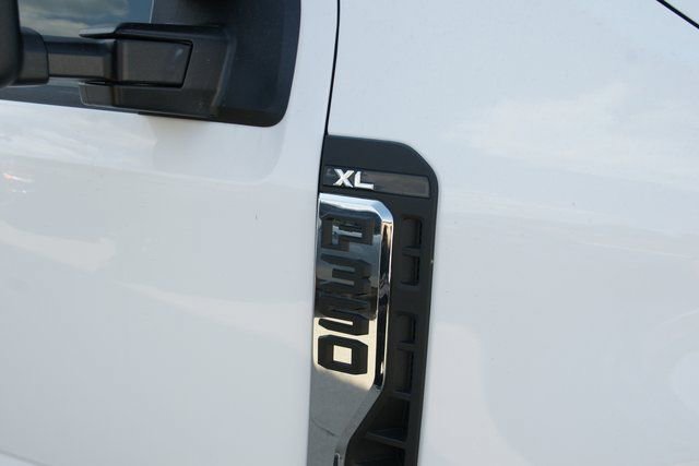 New 2026 Ford F350 XL w/ XL Chrome Package image 9