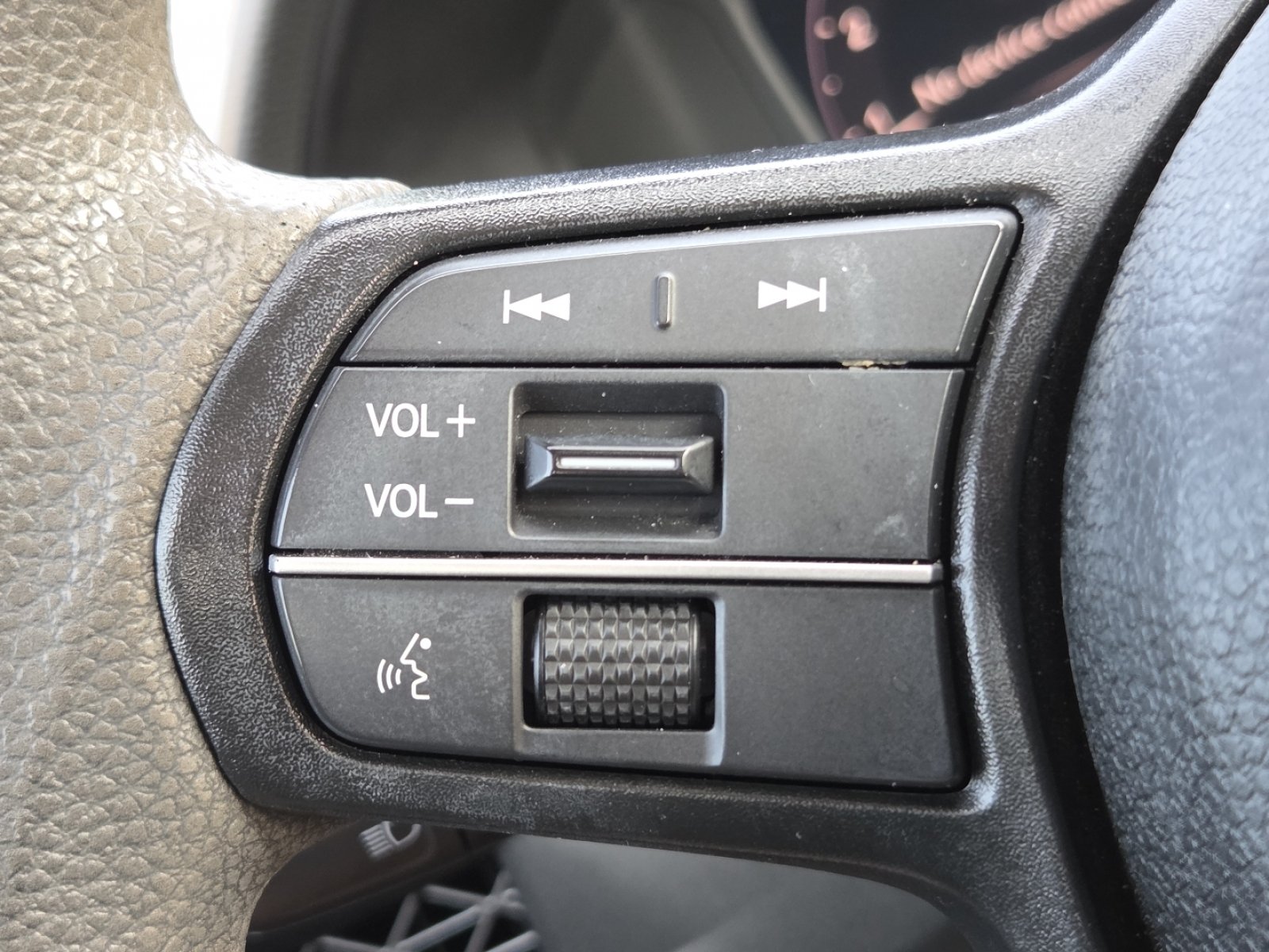 Certified 2024 Honda Accord EX image 12