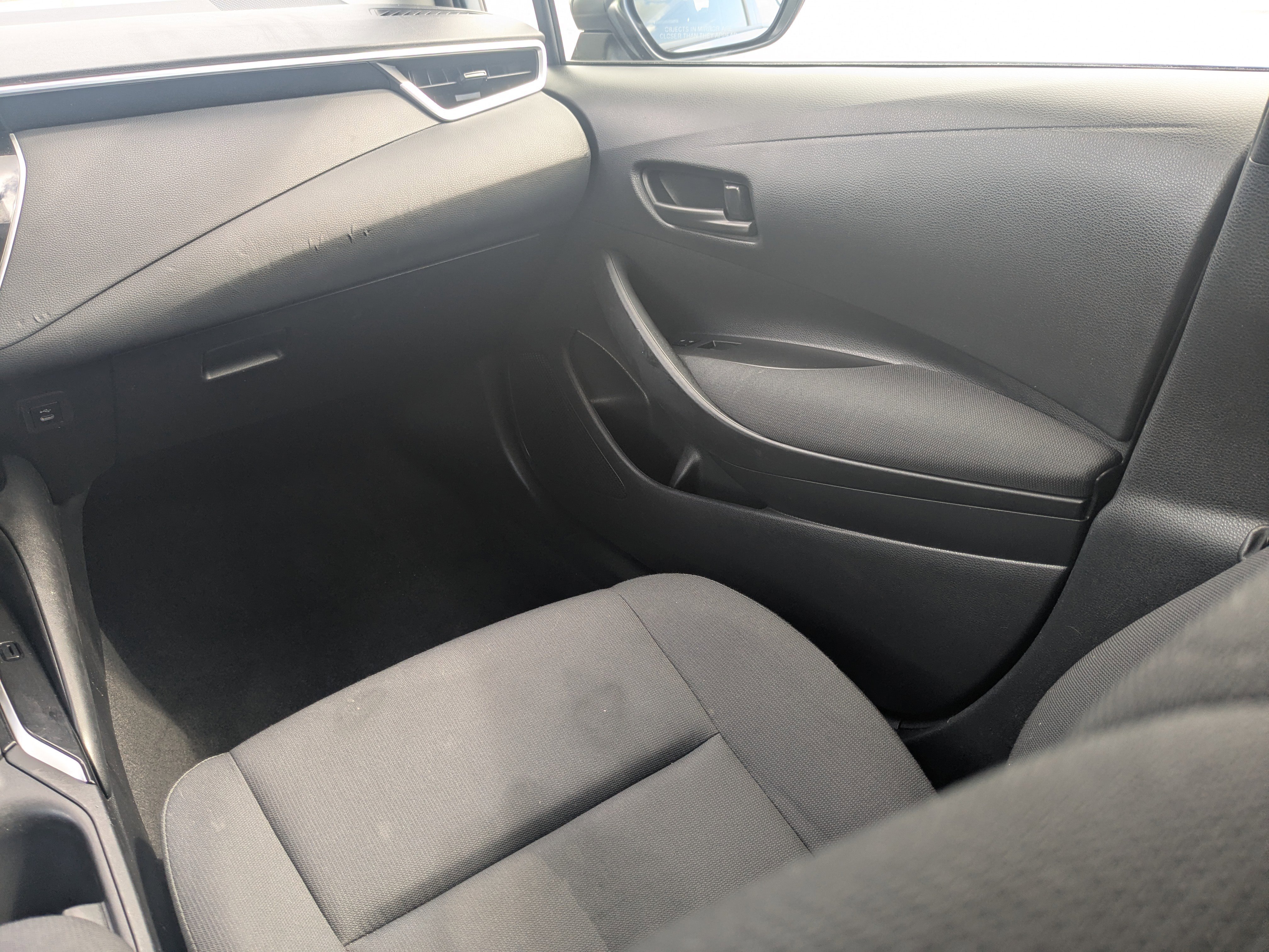 Used 2023 Toyota Corolla LE image 19