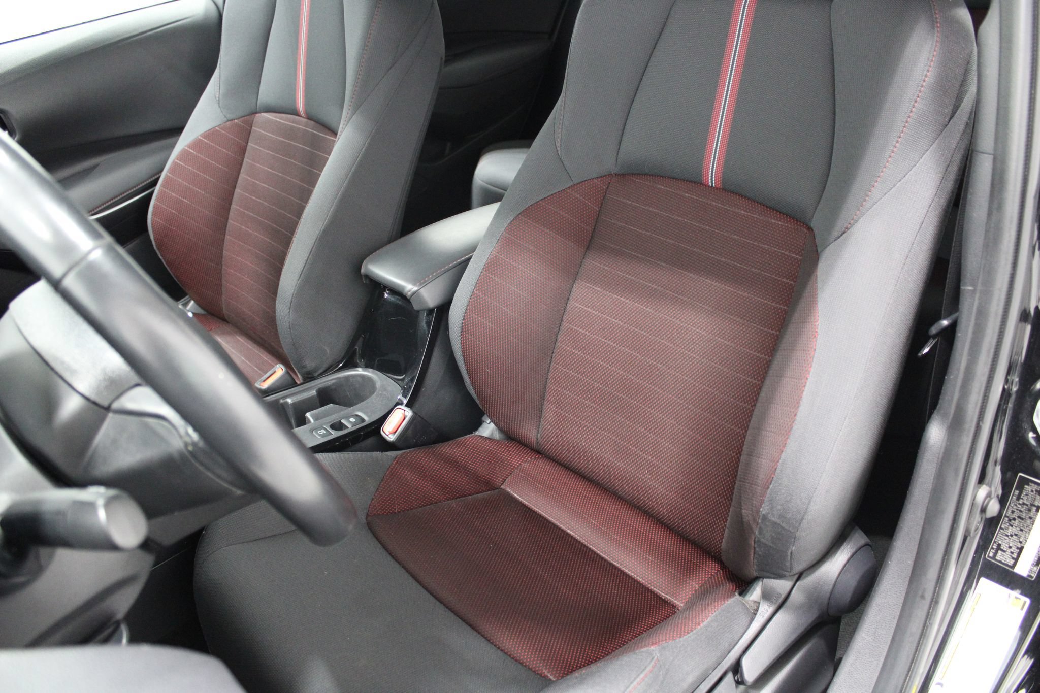 Used 2024 Toyota Corolla SE FWD image 14
