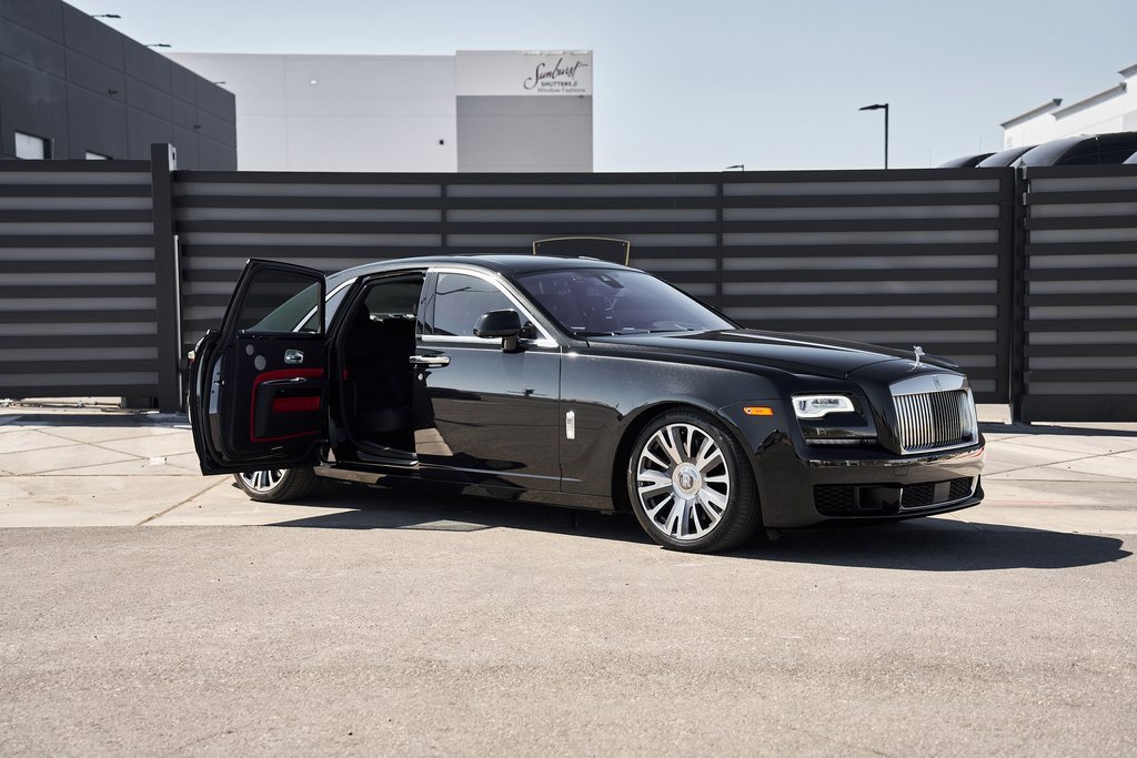 Used 2019 Rolls-Royce Ghost image 12