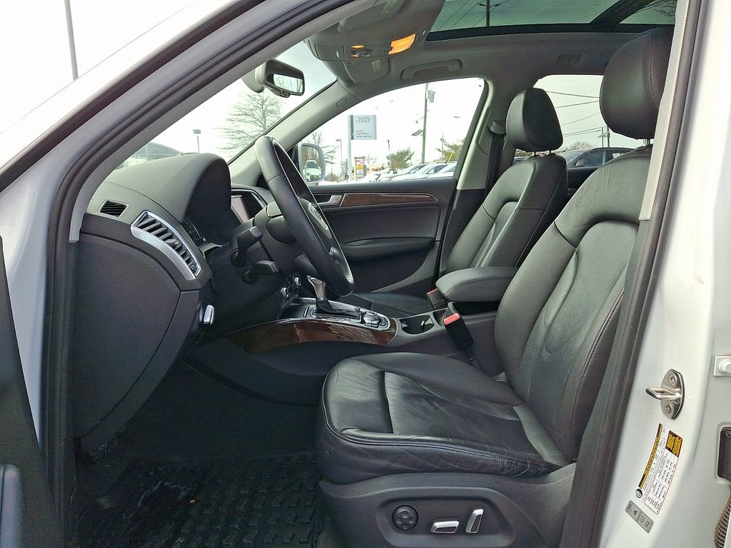 Used 2016 Audi Q5 2.0T Premium Plus w/ Technology Package image 19