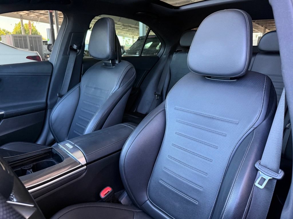 Used 2022 Mercedes-Benz C 300 Sedan image 3
