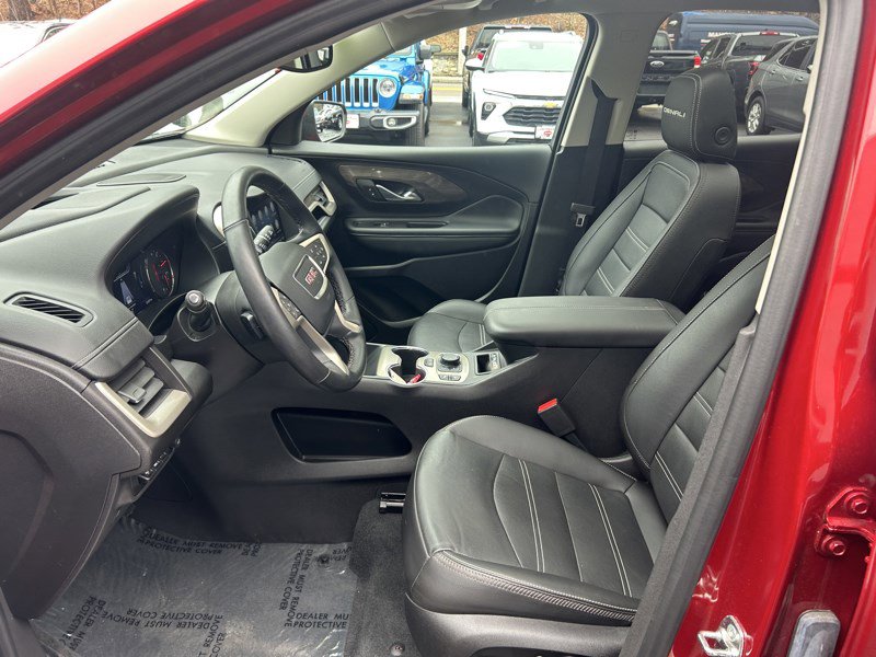 Used 2024 GMC Terrain Denali w/ Denali Premium Package AWD/4WD image 20