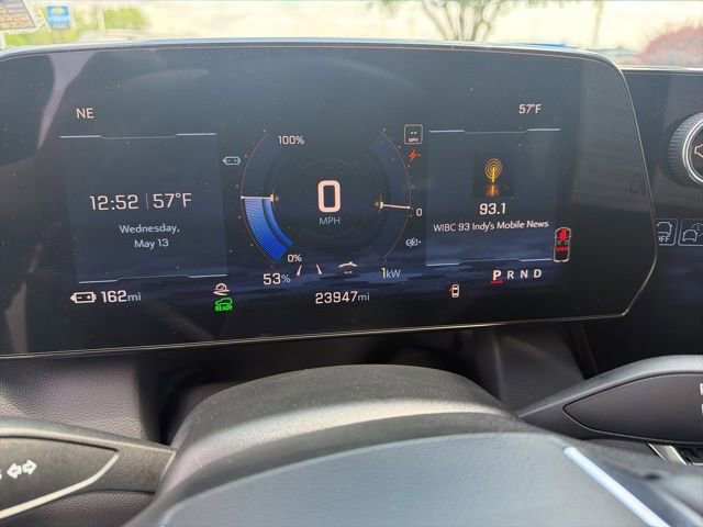 Used 2024 Chevrolet Equinox EV LT FWD image 27