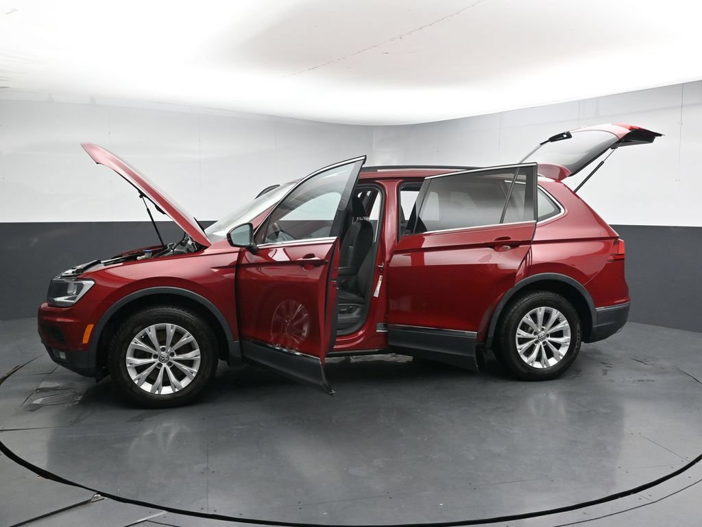 Used 2018 Volkswagen Tiguan SE AWD/4WD image 43