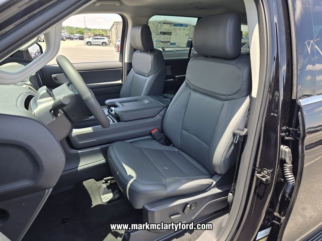New 2026 Ford Expedition Active RWD image 8