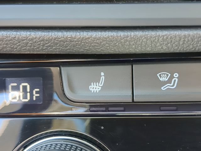 Used 2022 Volkswagen Jetta SE image 27