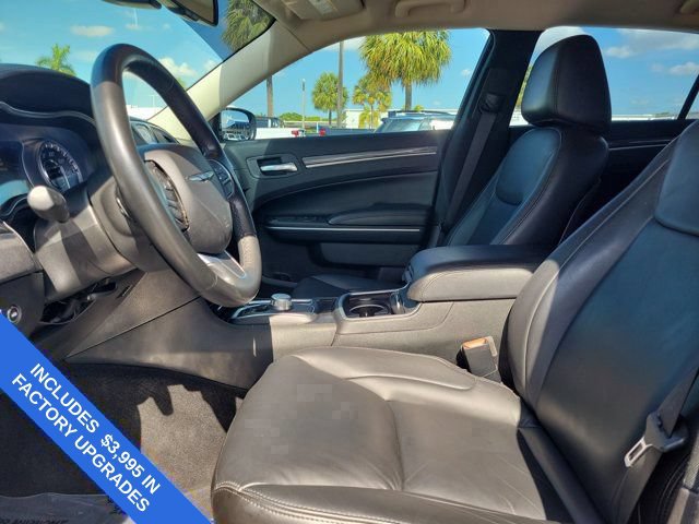 Used 2021 Chrysler 300 Touring L RWD image 21
