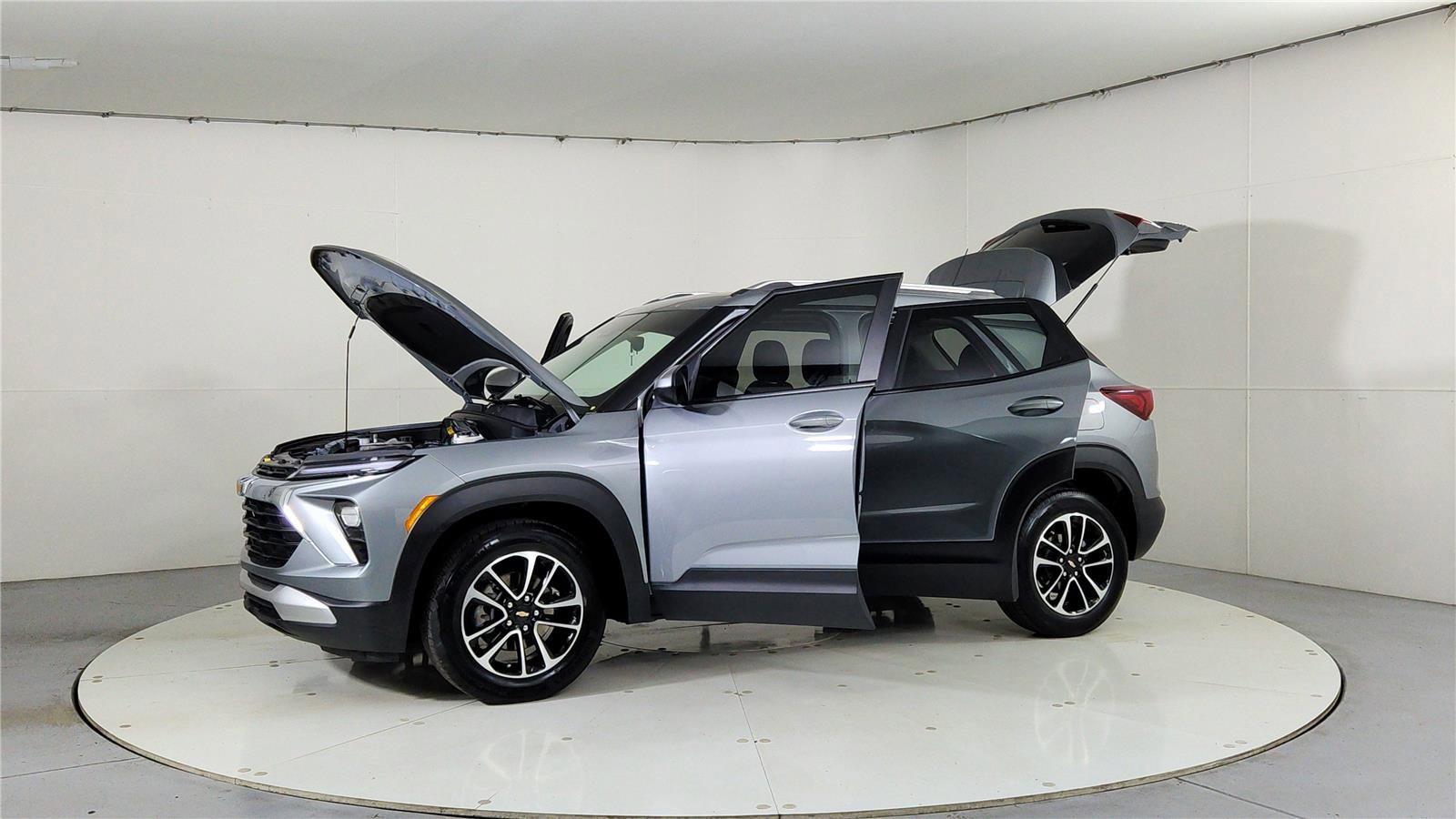 Used 2024 Chevrolet TrailBlazer LT w/ Driver Confidence Package image 10