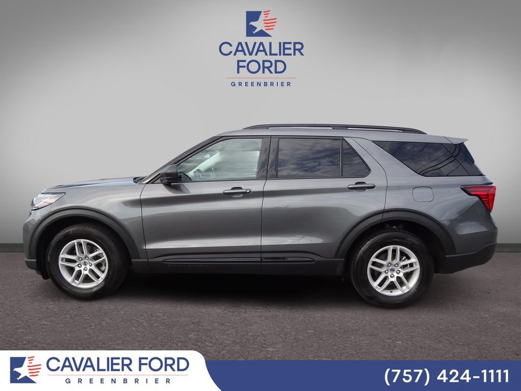 Used 2026 Ford Explorer Active AWD/4WD image 4