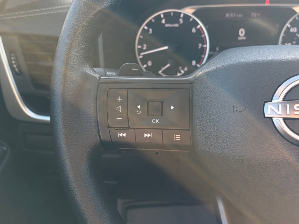 Certified 2025 Nissan Rogue S image 14