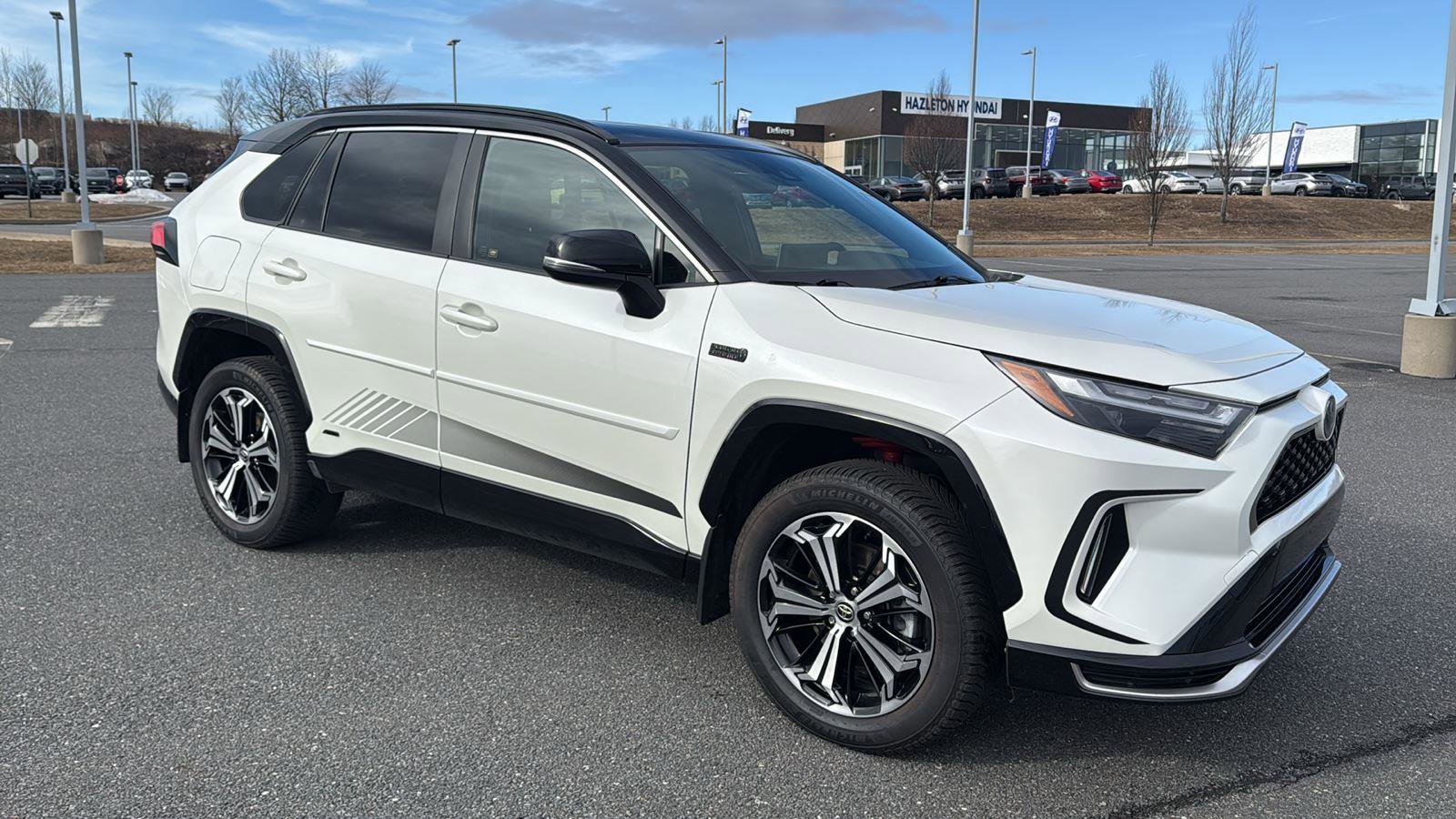 Used 2022 Toyota RAV4 XSE w/ Protection Package (TMS) image 2