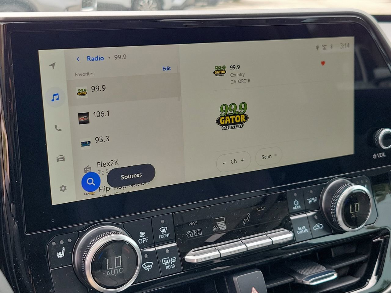 New 2026 Toyota Highlander XLE image 26