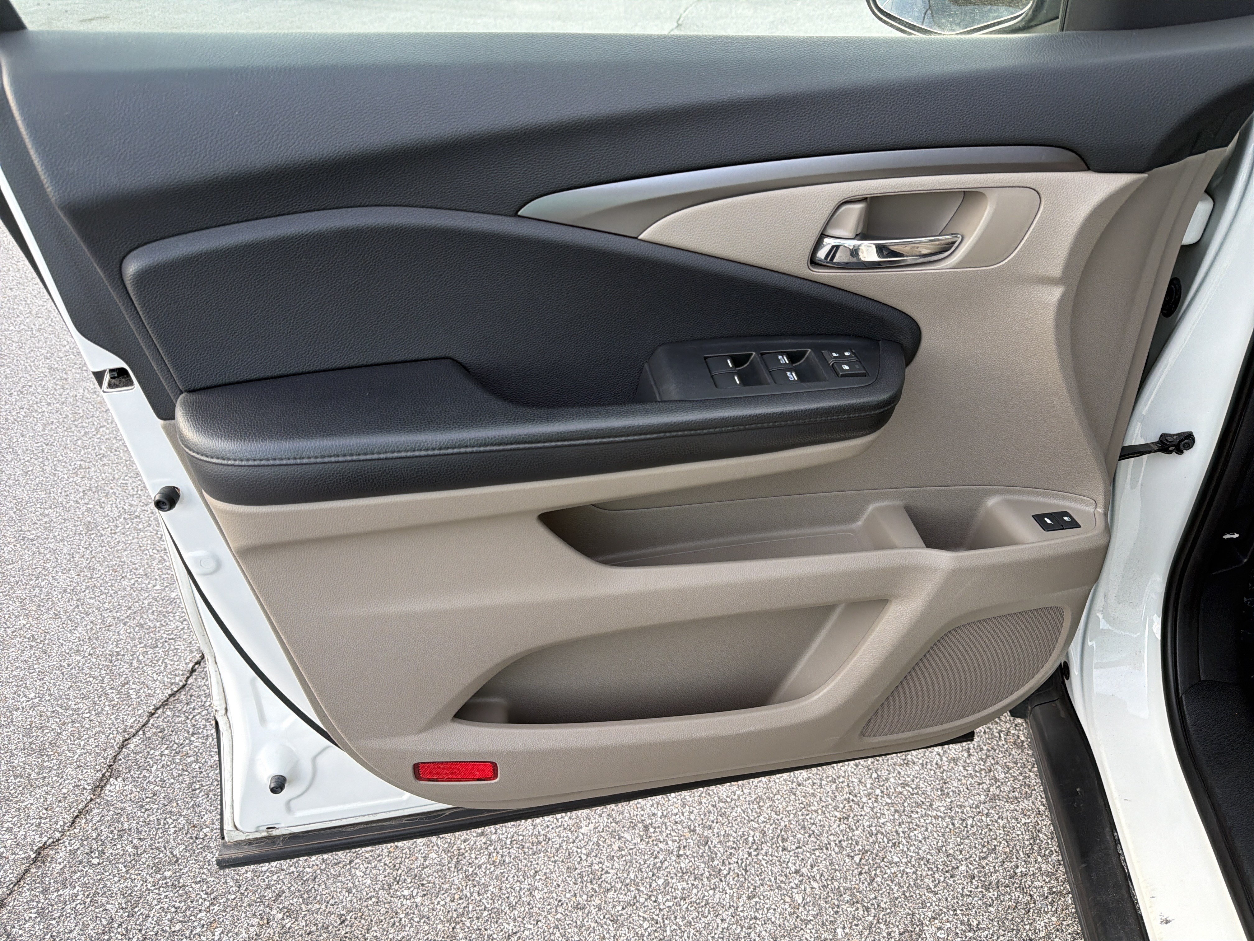 Used 2016 Honda Pilot EX-L image 10