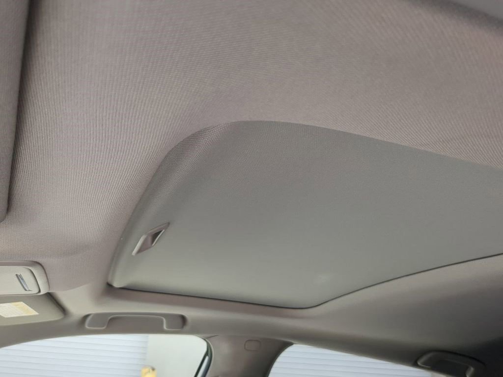 New 2025 Acura Integra Base image 21