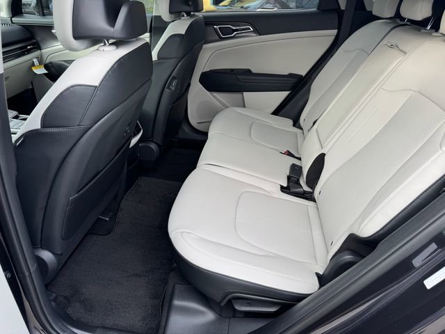New 2026 Kia Sportage EX FWD image 11