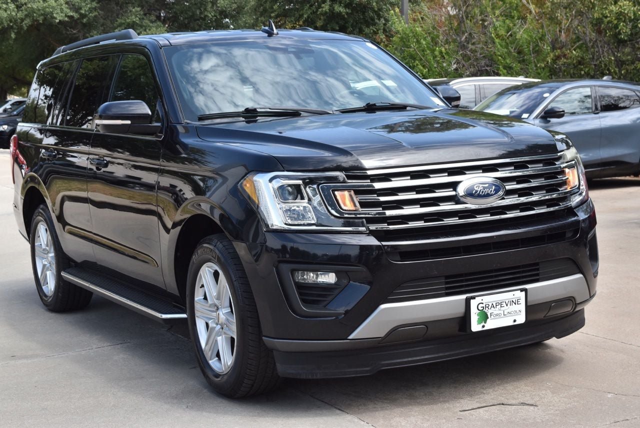 Used 2019 Ford Expedition XLT w/ Equipment Group 202A RWD image 4