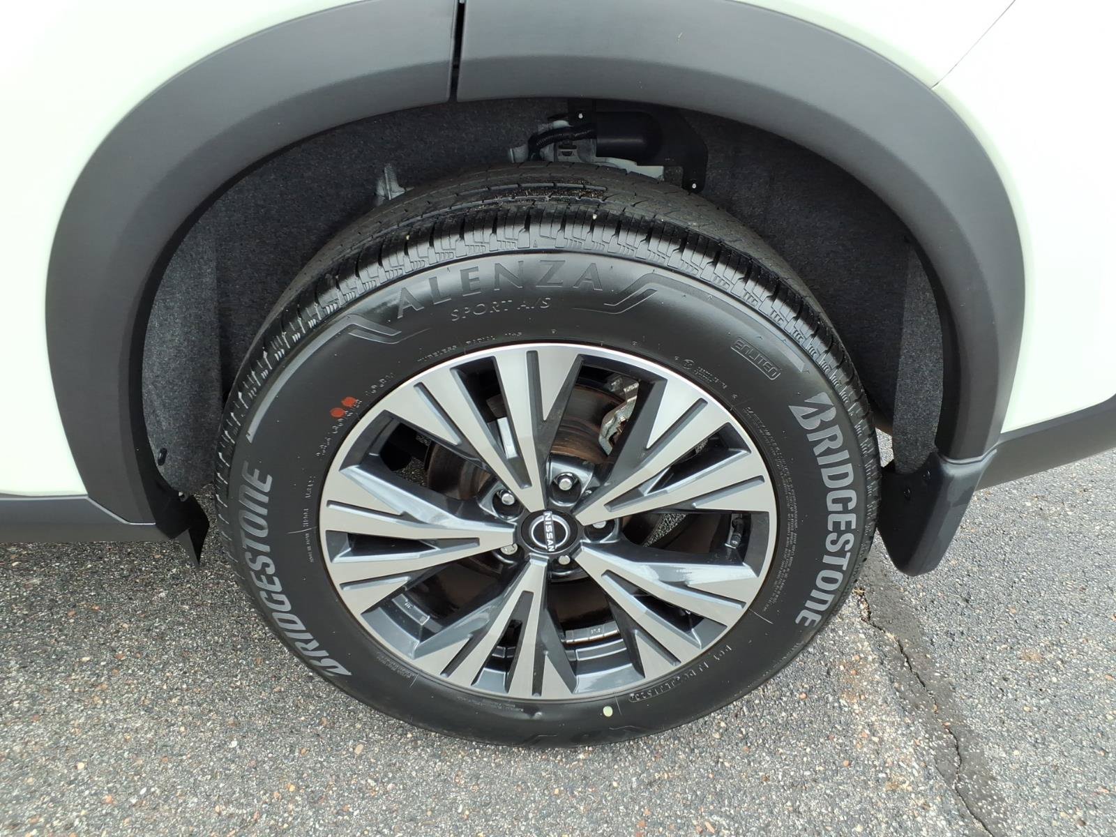 Used 2023 Nissan Rogue SV w/ SV Premium B Package AWD/4WD image 13