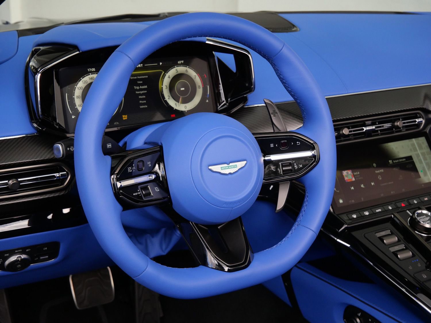 New 2026 Aston Martin V8 Vantage S image 11