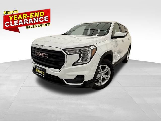 Used 2024 GMC Terrain SLE image 1