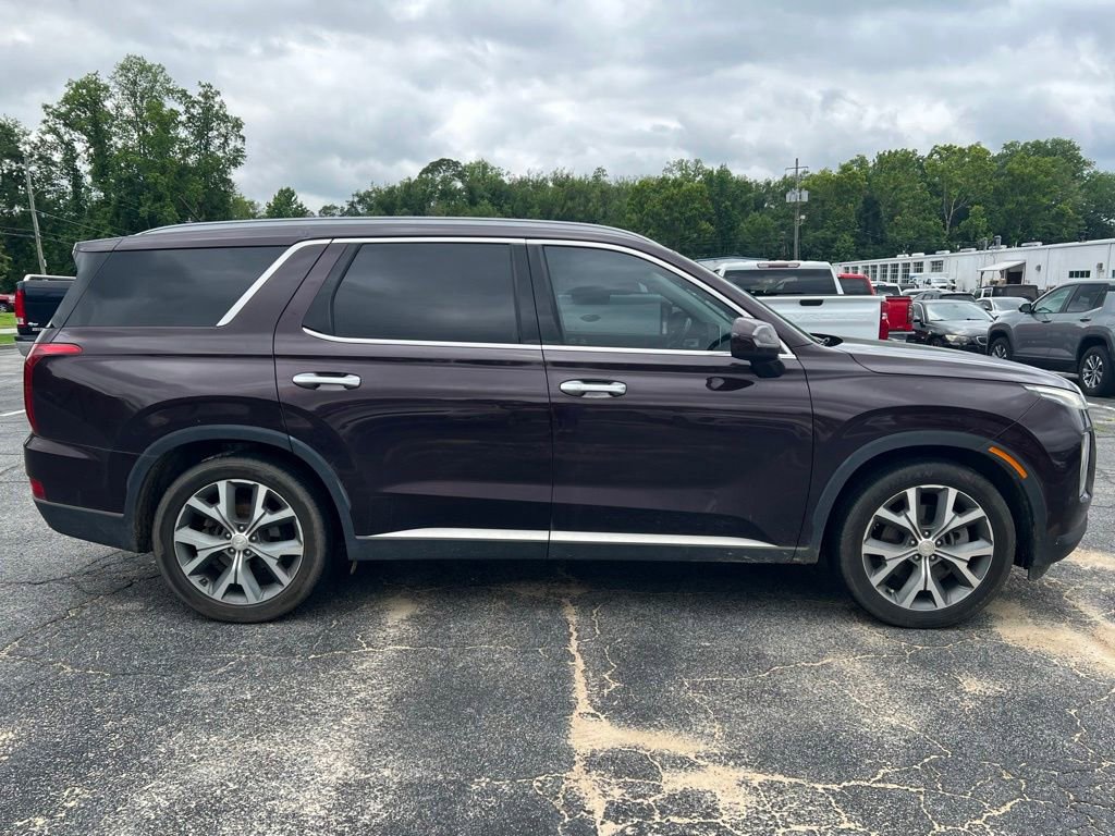 Used 2020 Hyundai Palisade SEL w/ Premium Package FWD image 2