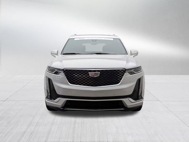 Certified 2025 Cadillac XT6 Luxury AWD/4WD image 2