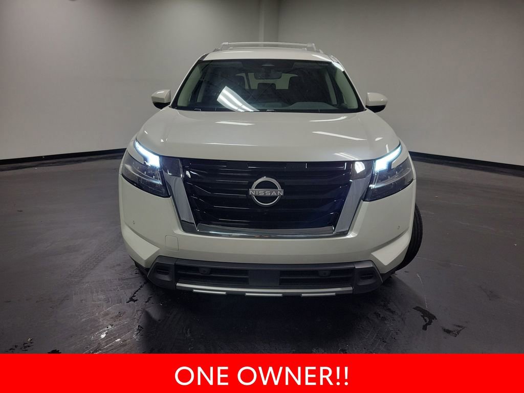 Used 2024 Nissan Pathfinder SL w/ Cargo Package AWD/4WD image 3