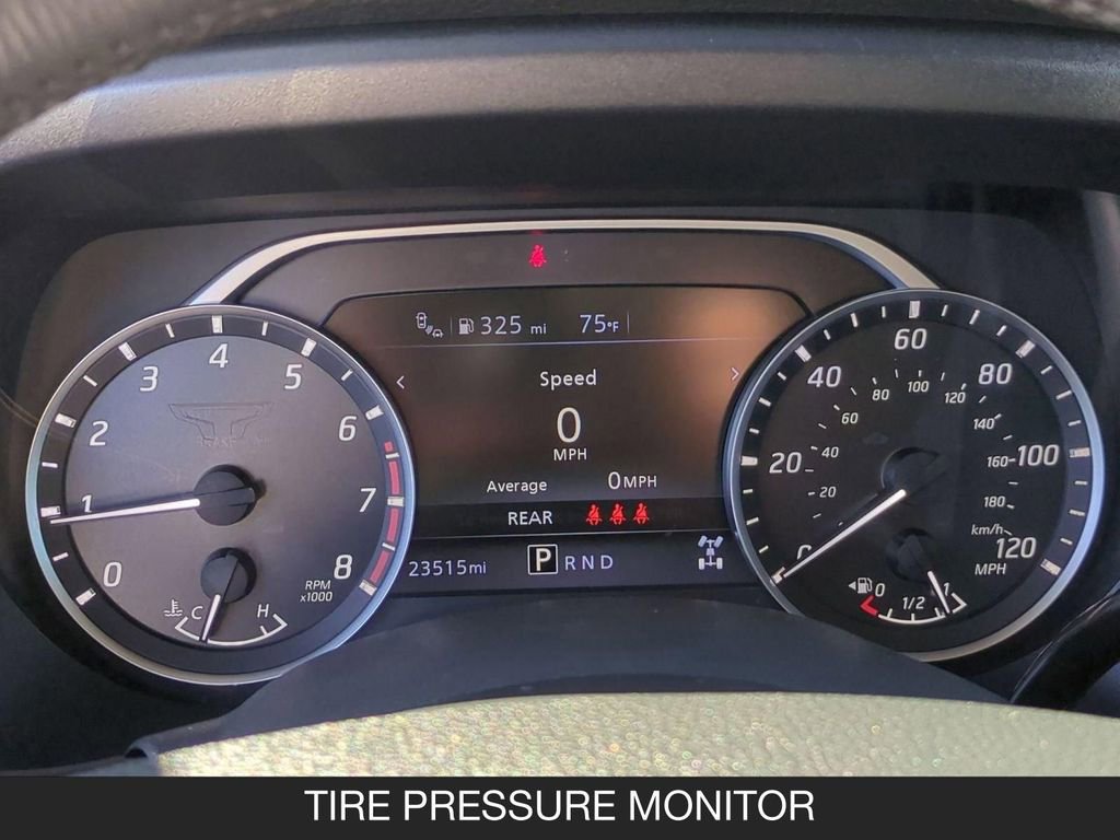 Used 2024 Nissan Titan SV w/ SV Convenience Package image 19