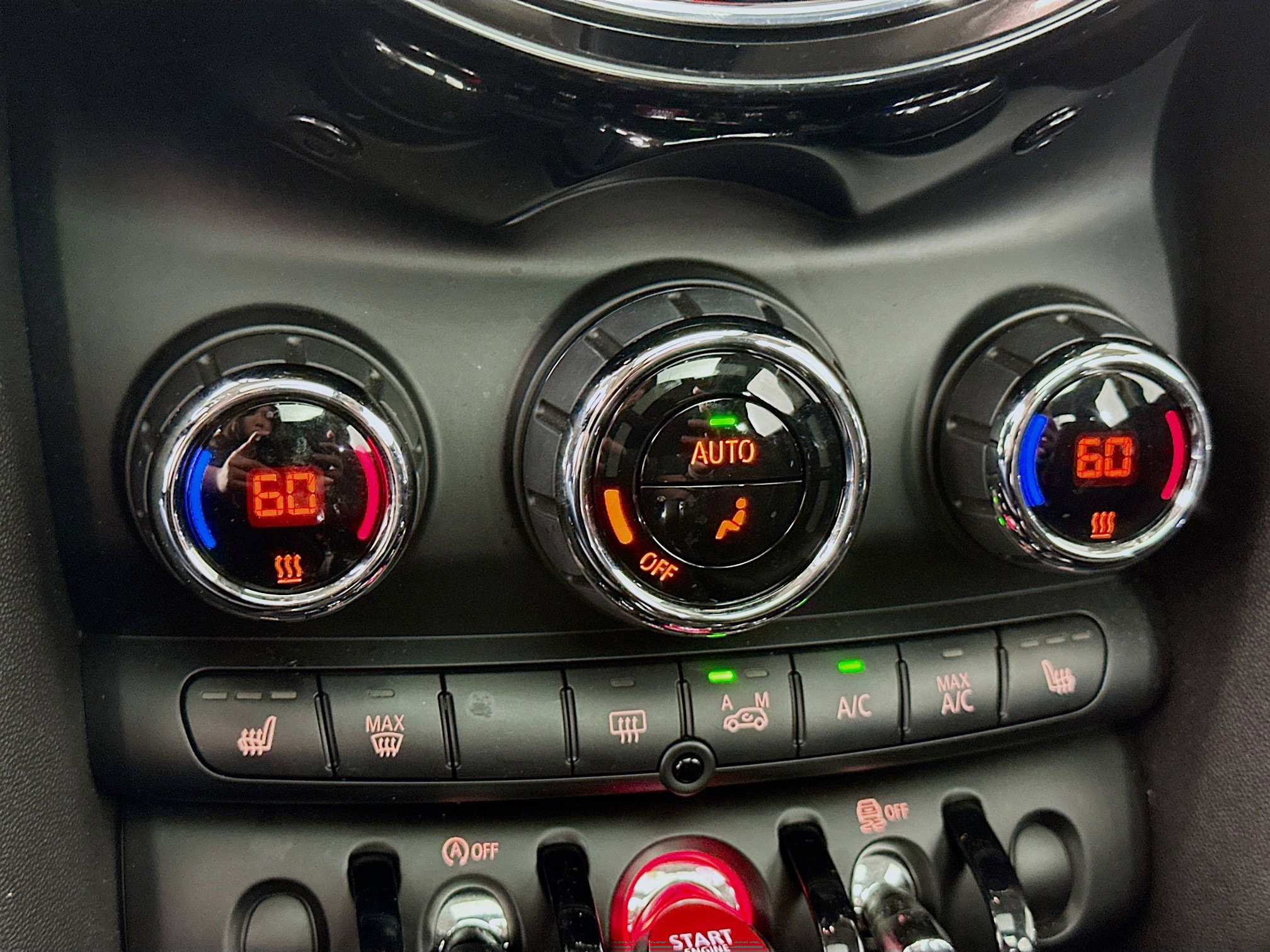 Used 2015 MINI Cooper 4-Door Hardtop FWD image 21